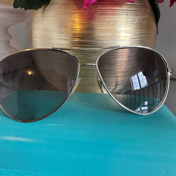 Tiffany and Co. sunglasses - Picture 4 of 8